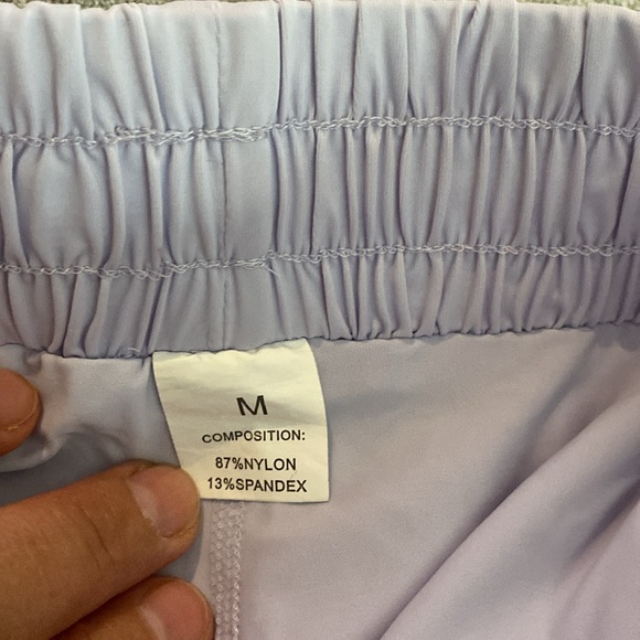 Wsirmet flowy 2 in 1 lilac shorts size Medium {1018} - Picture 7 of 11